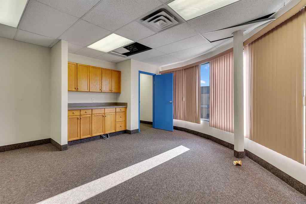 MLS® A2247436 - Unit #Bay 1 1431 40 Avenue NE in McCall Calgary, Commercial