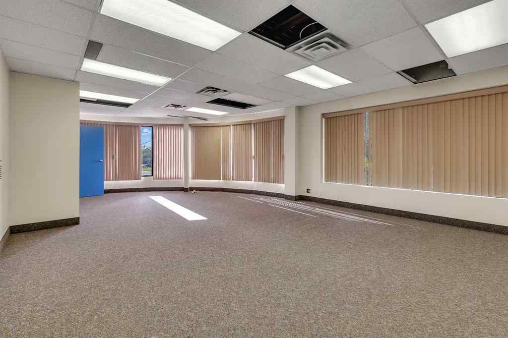 MLS® A2247436 - Unit #Bay 1 1431 40 Avenue NE in McCall Calgary, Commercial