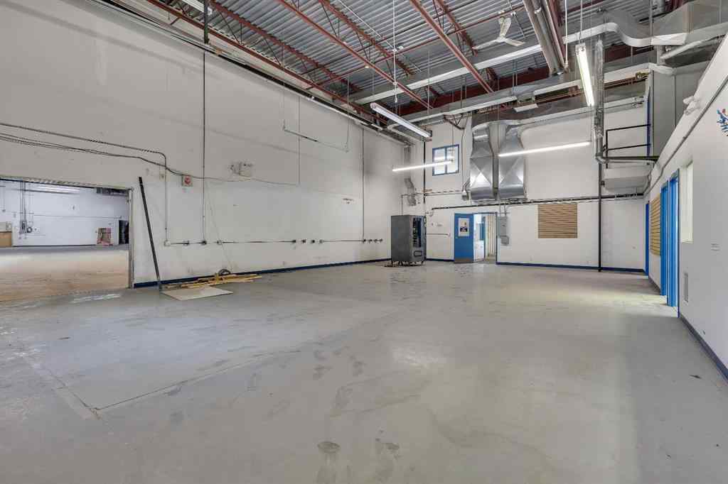 MLS® A2247436 - Unit #Bay 1 1431 40 Avenue NE in McCall Calgary, Commercial