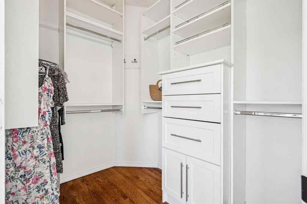 MLS® A2247438 - 107 Valley Ridge Green NW in Valley Ridge Calgary, Residential