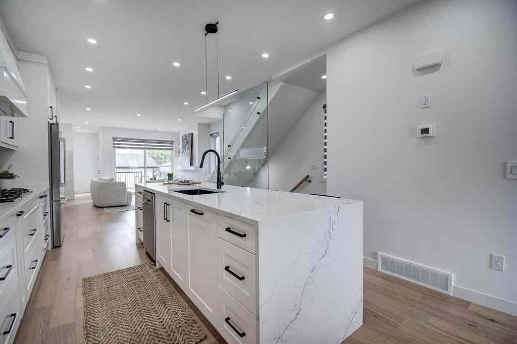 MLS® A2247444 - 511 55 Avenue SW in Windsor Park Calgary, Residential