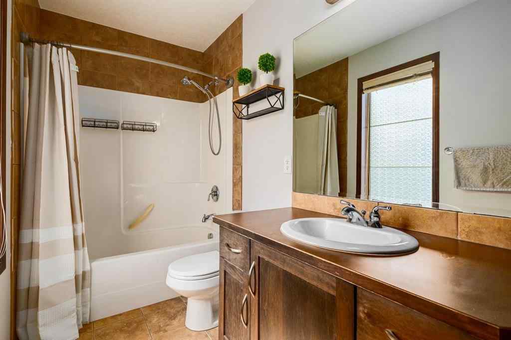 MLS® A2247448 - 238 Elgin Manor SE in McKenzie Towne Calgary, Residential