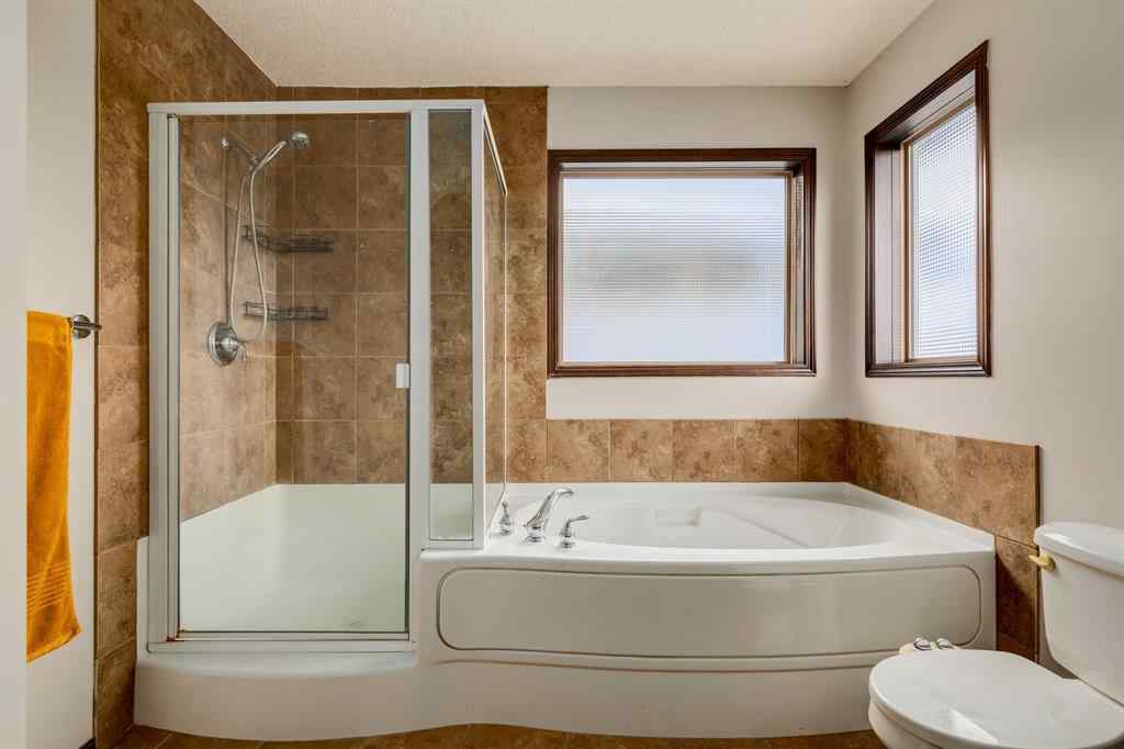 MLS® A2247448 - 238 Elgin Manor SE in McKenzie Towne Calgary, Residential
