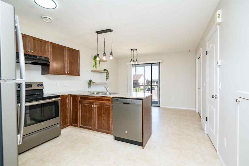 MLS® A2247452 - 12 Northlands Pointe   in Northeast Crescent Heights Medicine Hat, Residential