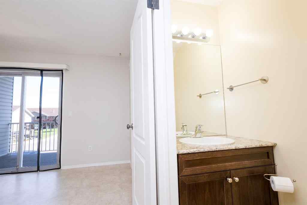 MLS® A2247452 - 12 Northlands Pointe   in Northeast Crescent Heights Medicine Hat, Residential