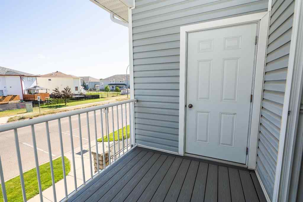 MLS® A2247452 - 12 Northlands Pointe   in Northeast Crescent Heights Medicine Hat, Residential