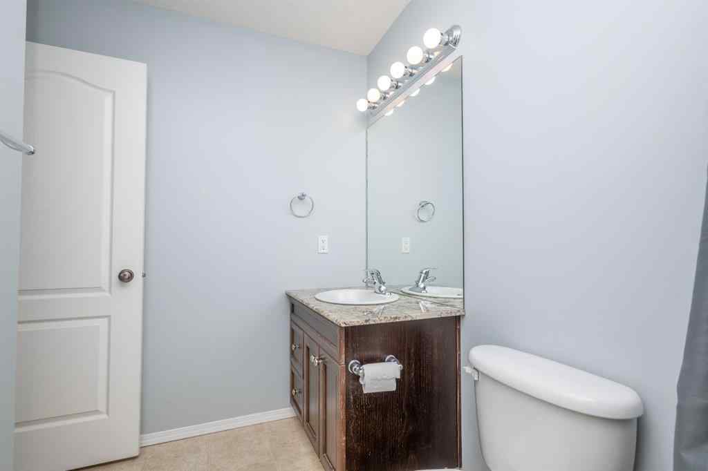 MLS® A2247452 - 12 Northlands Pointe   in Northeast Crescent Heights Medicine Hat, Residential