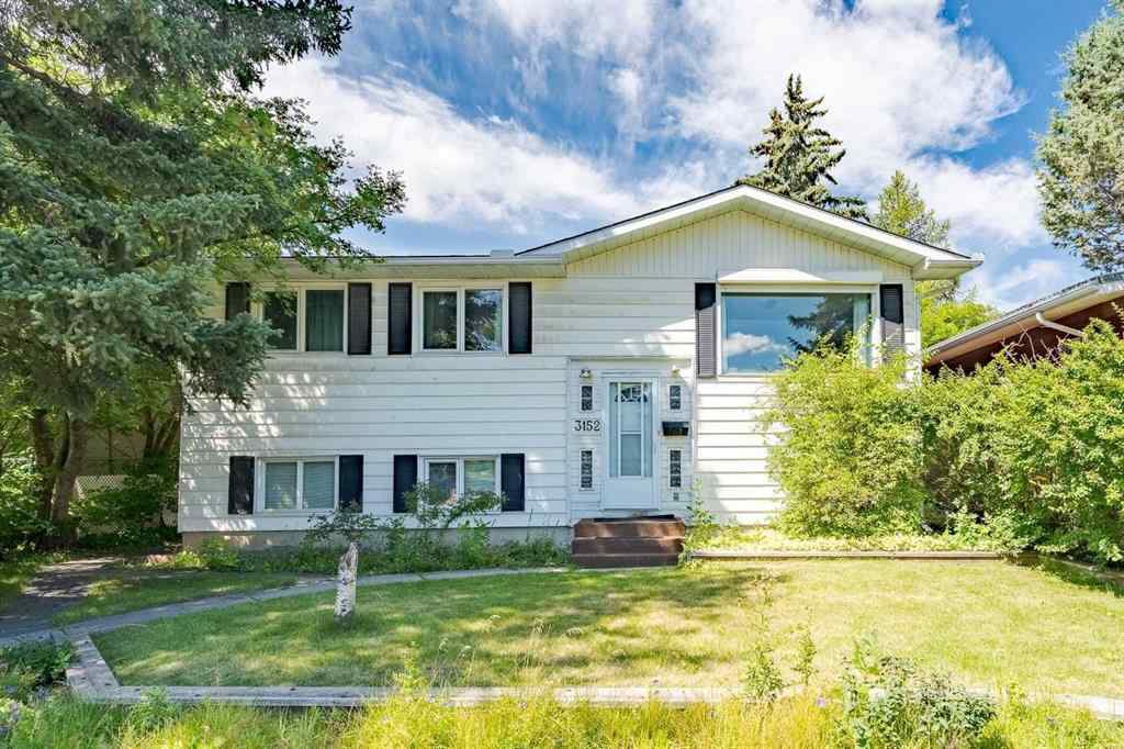 MLS® A2247457 - 3152 Blakiston Drive NW in Brentwood Calgary, Residential