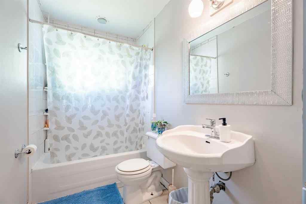 MLS® A2247457 - 3152 Blakiston Drive NW in Brentwood Calgary, Residential