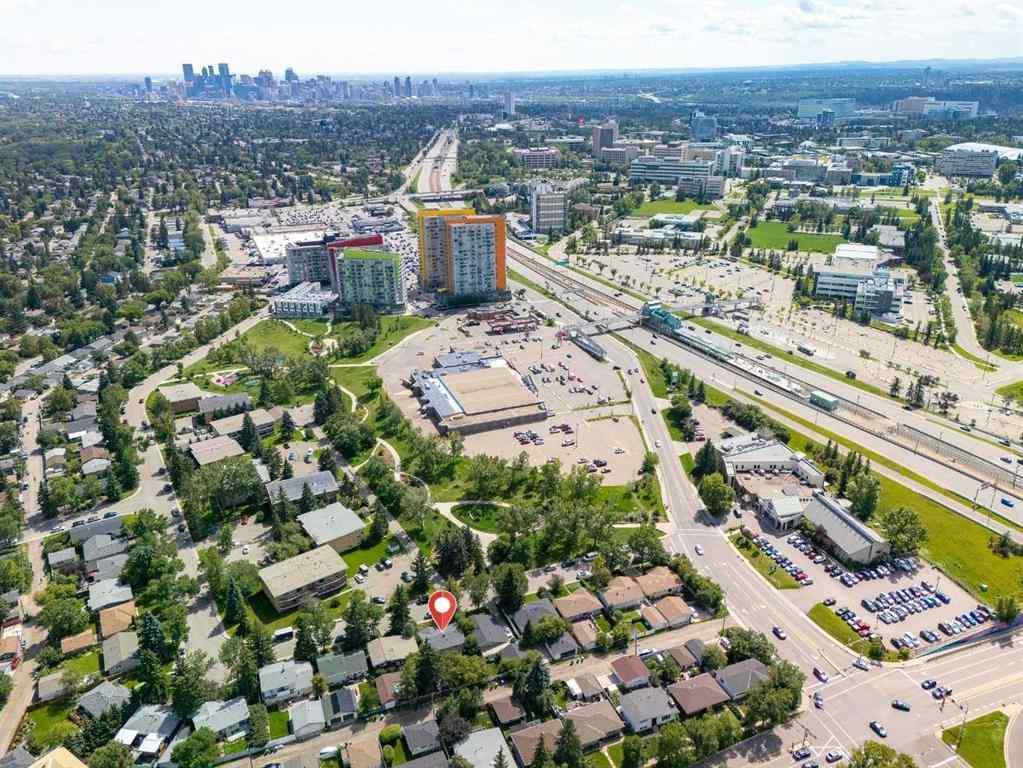 MLS® A2247457 - 3152 Blakiston Drive NW in Brentwood Calgary, Residential