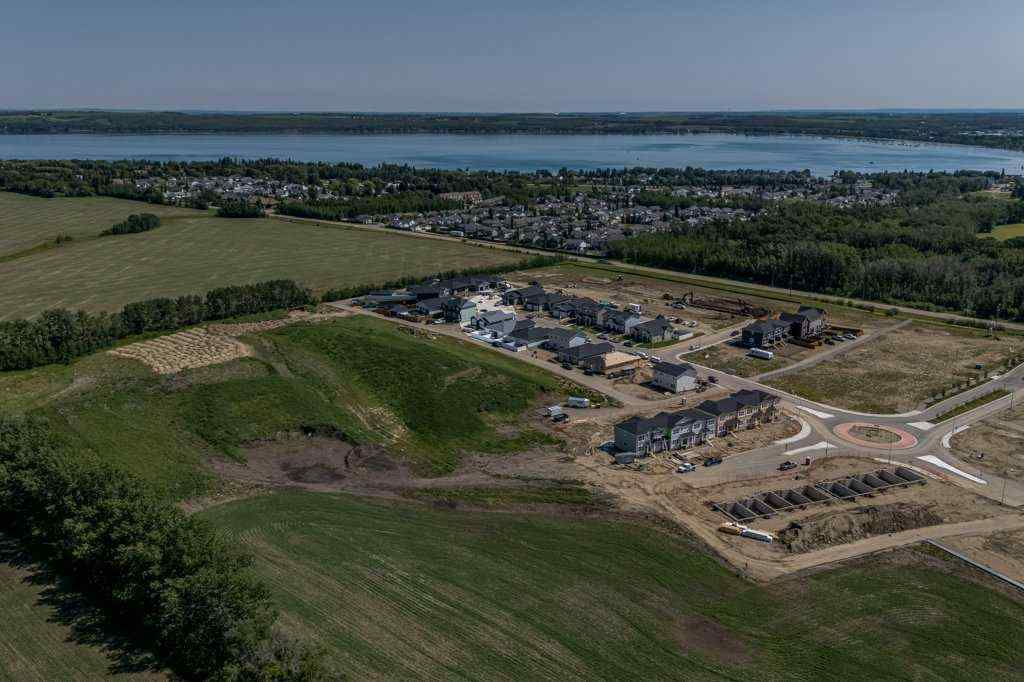 MLS® A2247462 - 3 Gray Close  in Grayhawk Sylvan Lake, Residential