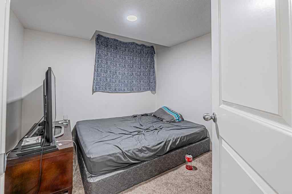MLS® A2247465 - 652 Savanna Boulevard NE in Saddle Ridge Calgary, Residential