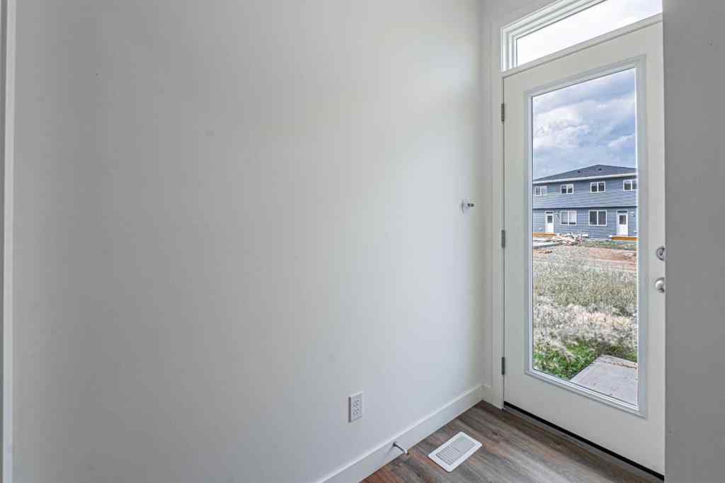 MLS® A2247465 - 652 Savanna Boulevard NE in Saddle Ridge Calgary, Residential