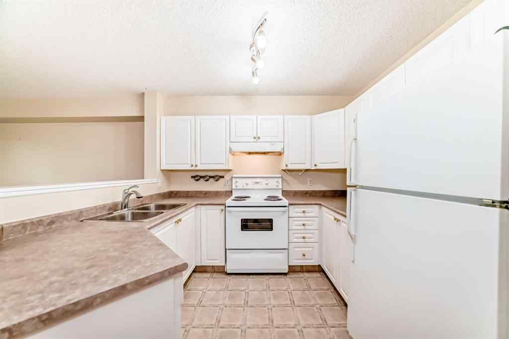 MLS® A2247466 - Unit #303 1000 Citadel Meadow Point NW in Citadel Calgary, Residential