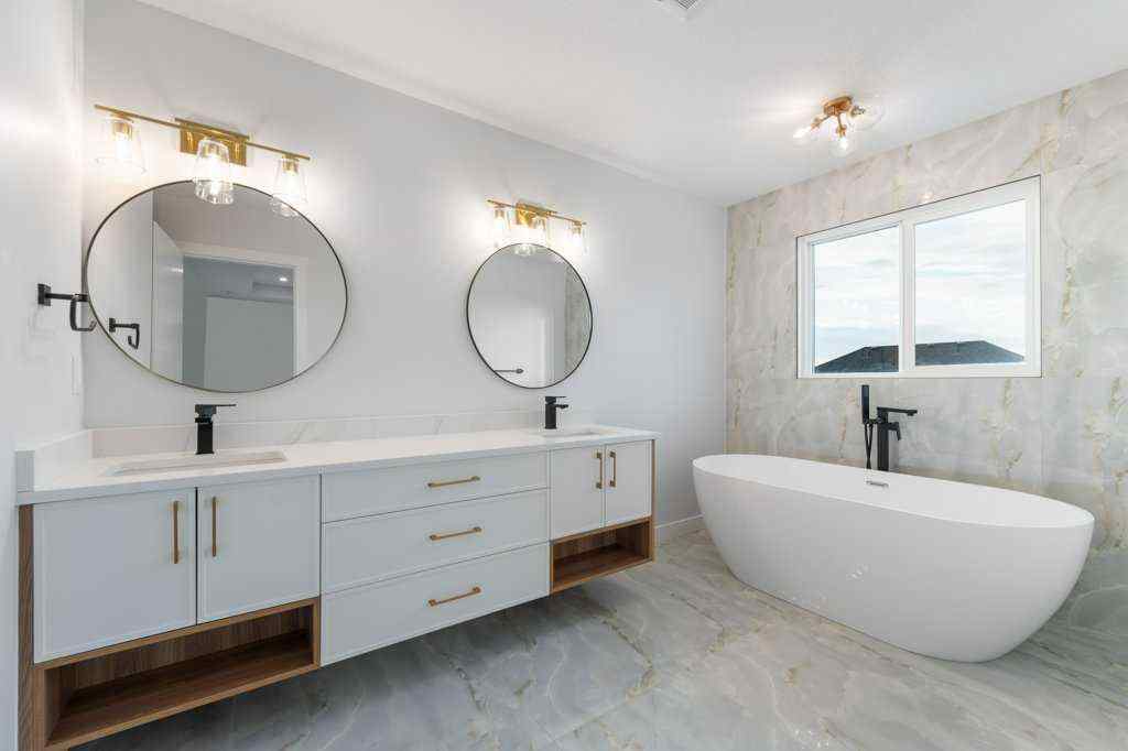 MLS® A2247469 - 351 Waterford Grove  in NONE Chestermere, Residential