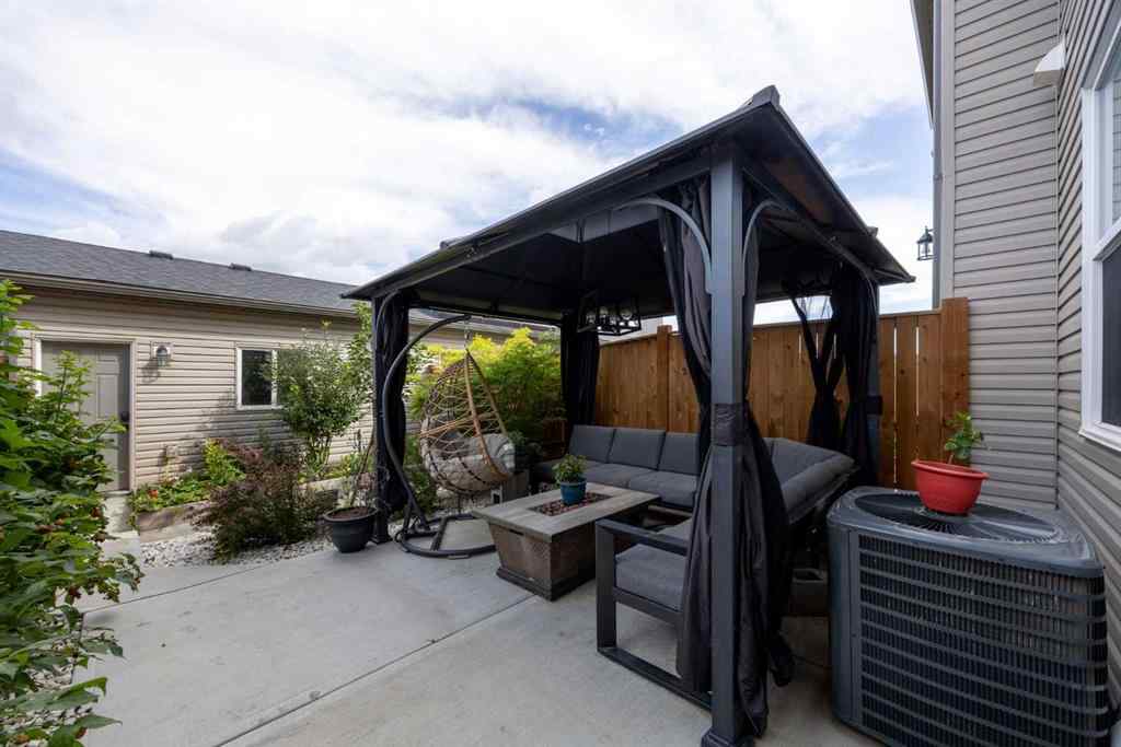 MLS® A2247470 - 116 Wolf Hollow Park SE in Wolf Willow Calgary, Residential