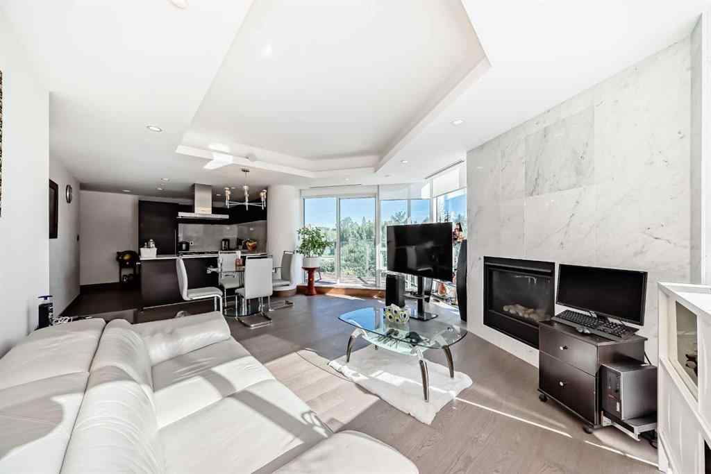 MLS® A2247479 - Unit #302 738 1 Avenue SW in Eau Claire Calgary, Residential