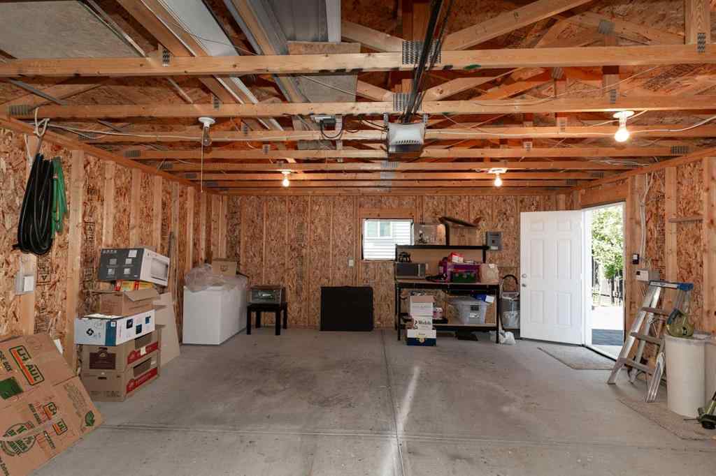 MLS® A2247483 - 256 Sunridge Road W in Sunridge Lethbridge, Residential