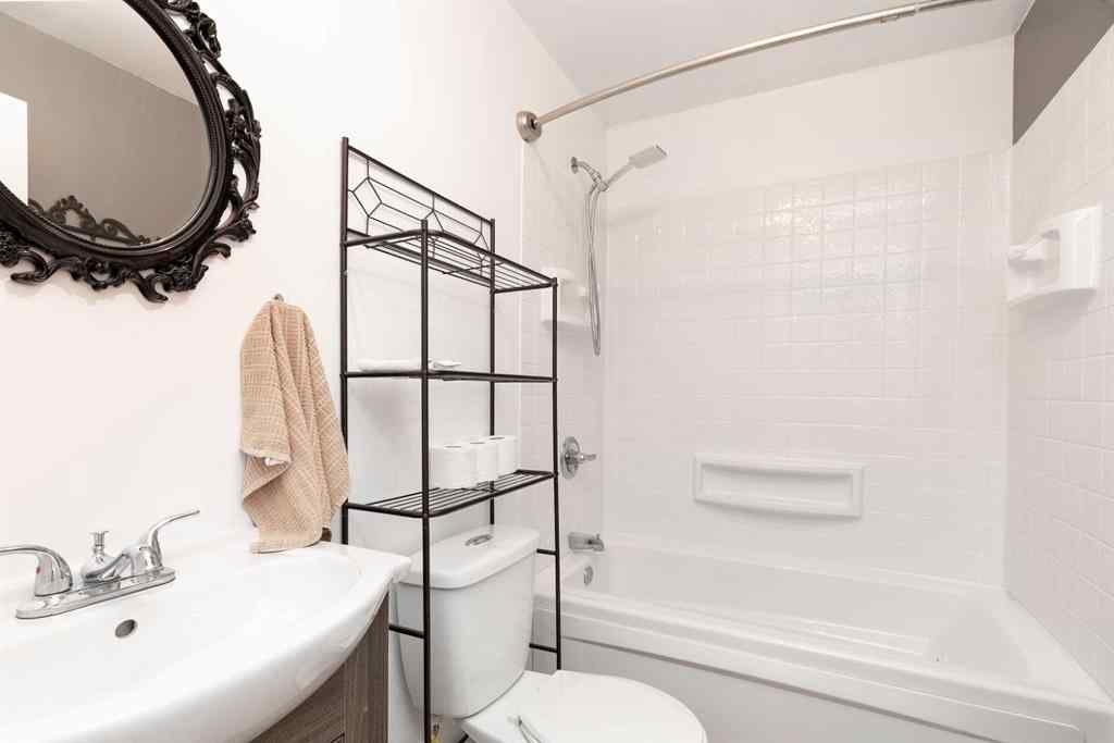 MLS® A2247483 - 256 Sunridge Road W in Sunridge Lethbridge, Residential