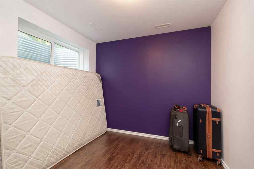 MLS® A2247483 - 256 Sunridge Road W in Sunridge Lethbridge, Residential