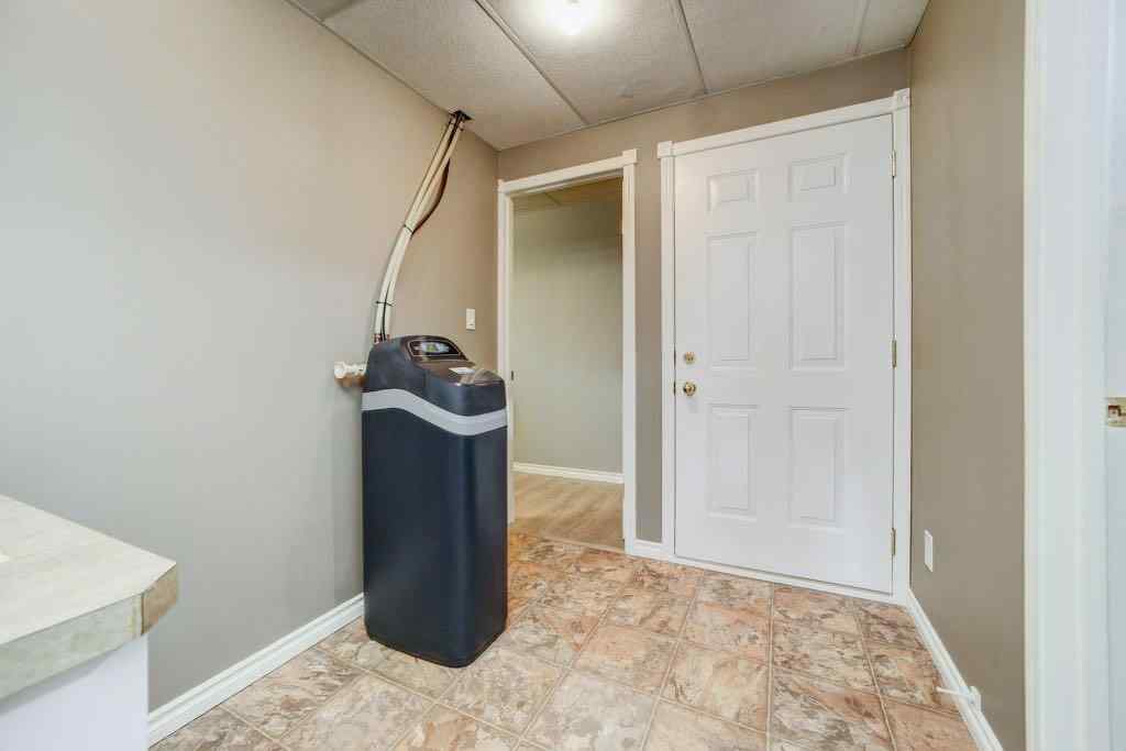 MLS® A2247485 - 20725 23 Avenue  in NONE Bellevue, Residential
