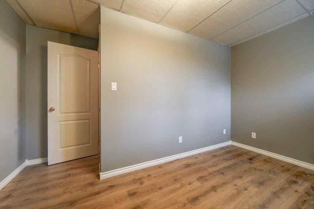 MLS® A2247485 - 20725 23 Avenue  in NONE Bellevue, Residential