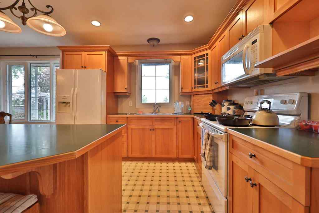 MLS® A2247486 - 618 2 Street  in NONE Stirling, Residential