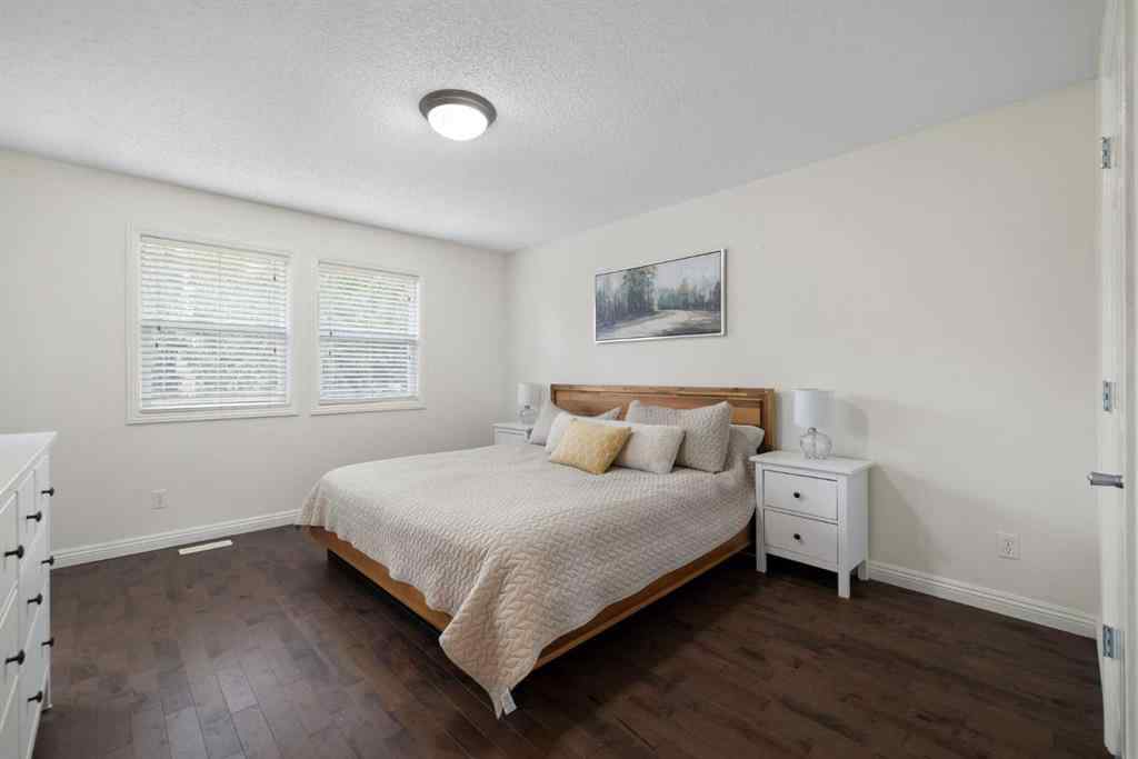 MLS® A2247491 - 29 Sunset Close  in Sunset Ridge Cochrane, Residential