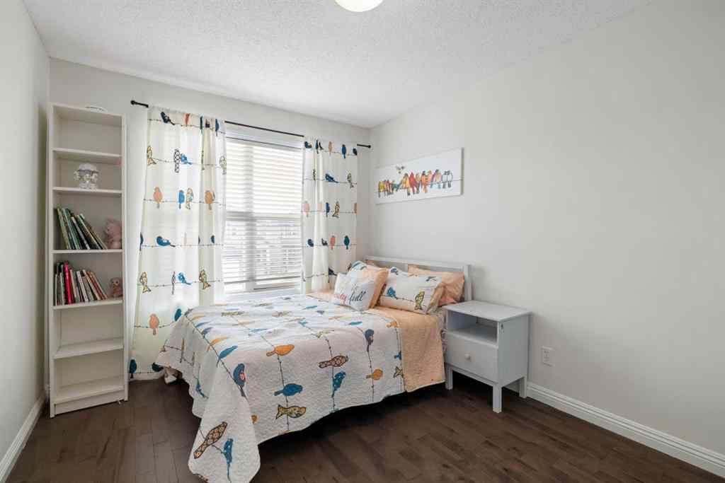 MLS® A2247491 - 29 Sunset Close  in Sunset Ridge Cochrane, Residential