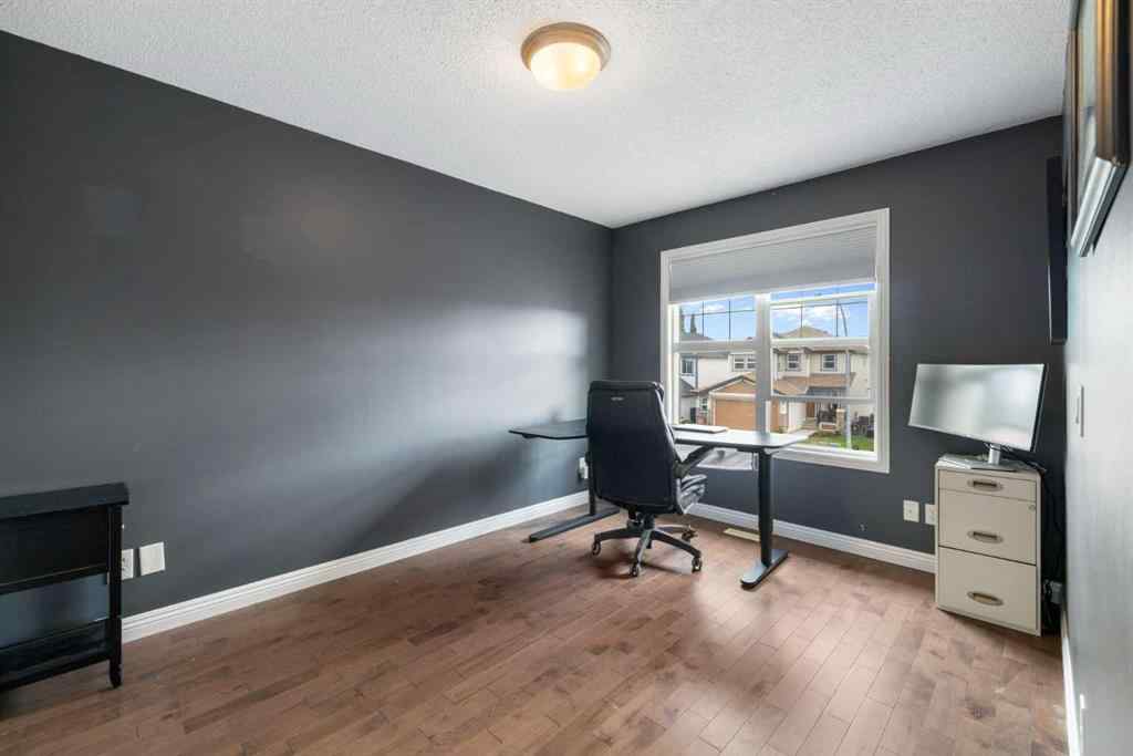 MLS® A2247491 - 29 Sunset Close  in Sunset Ridge Cochrane, Residential