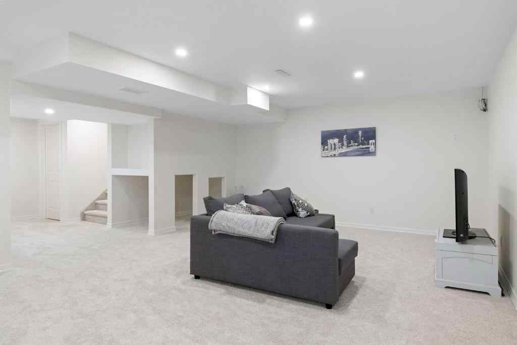 MLS® A2247491 - 29 Sunset Close  in Sunset Ridge Cochrane, Residential