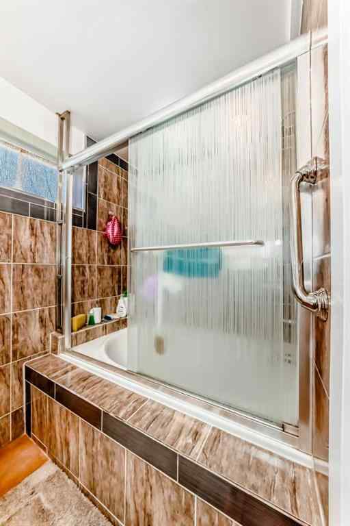 MLS® A2247493 - 6807 Bow Crescent NW in Bowness Calgary, Residential