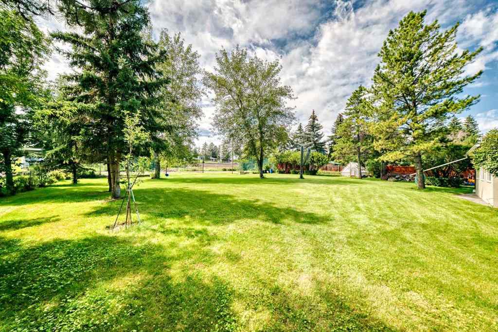 MLS® A2247493 - 6807 Bow Crescent NW in Bowness Calgary, Residential