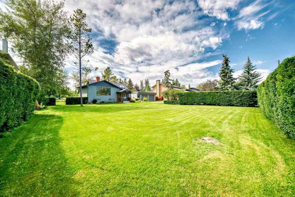 MLS® A2247493 - 6807 Bow Crescent NW in Bowness Calgary, Residential