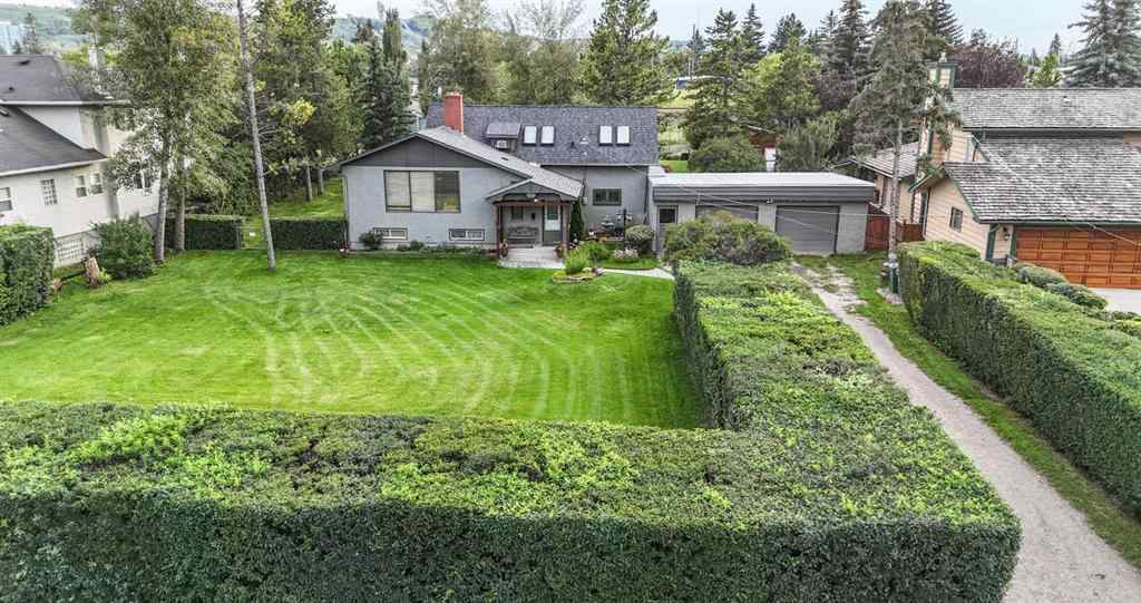 MLS® A2247493 - 6807 Bow Crescent NW in Bowness Calgary, Residential