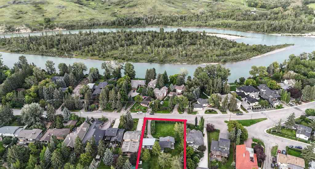 MLS® A2247493 - 6807 Bow Crescent NW in Bowness Calgary, Residential