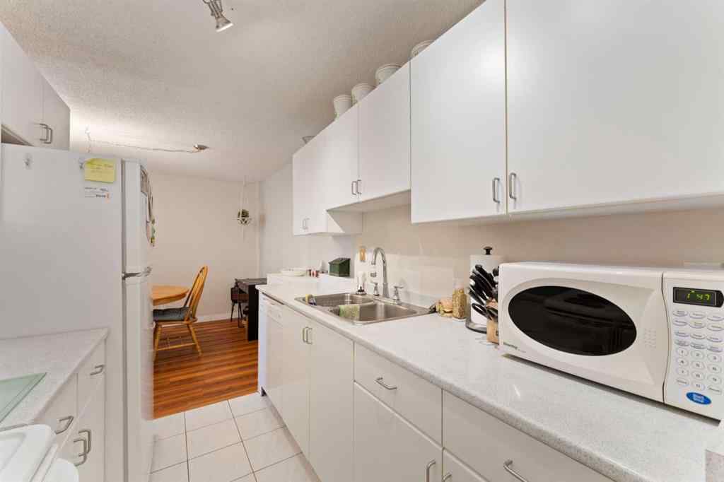 MLS® A2247501 - Unit #15C 80 Galbraith Drive SW in Glamorgan Calgary, Residential