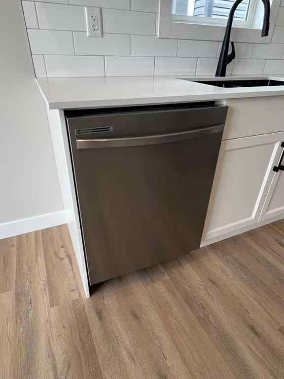 MLS® A2247502 - 5 Gray Close  in Grayhawk Sylvan Lake, Residential
