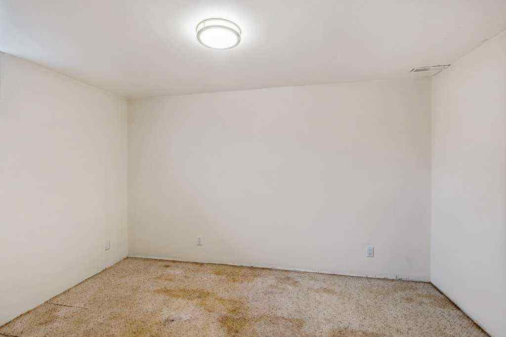 MLS® A2247506 - 139 Laval Boulevard W in Varsity Village Lethbridge, Residential