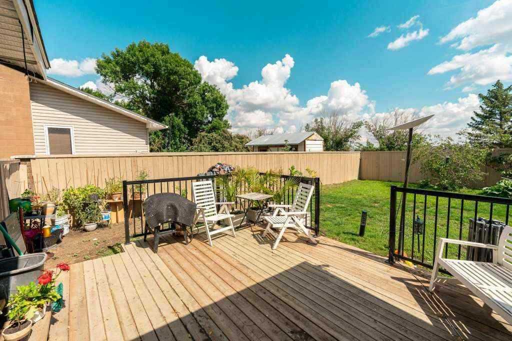 MLS® A2247506 - 139 Laval Boulevard W in Varsity Village Lethbridge, Residential