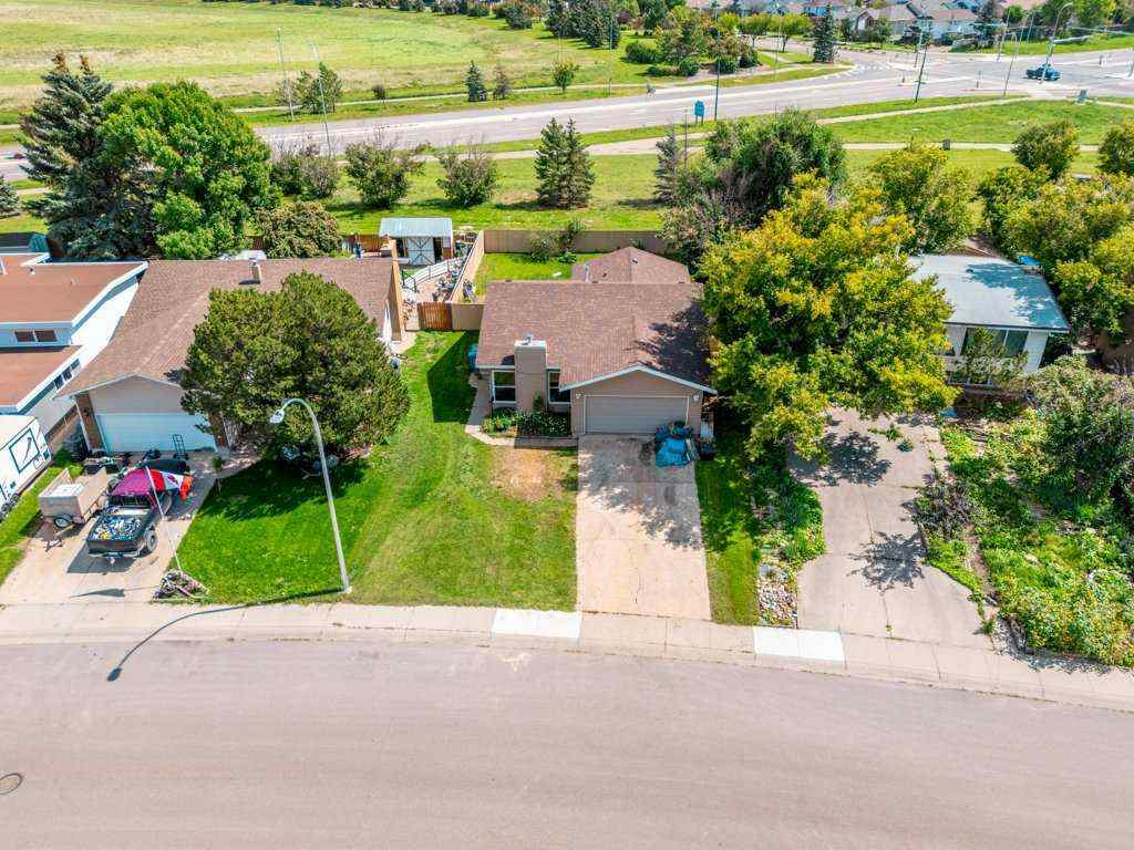 MLS® A2247506 - 139 Laval Boulevard W in Varsity Village Lethbridge, Residential