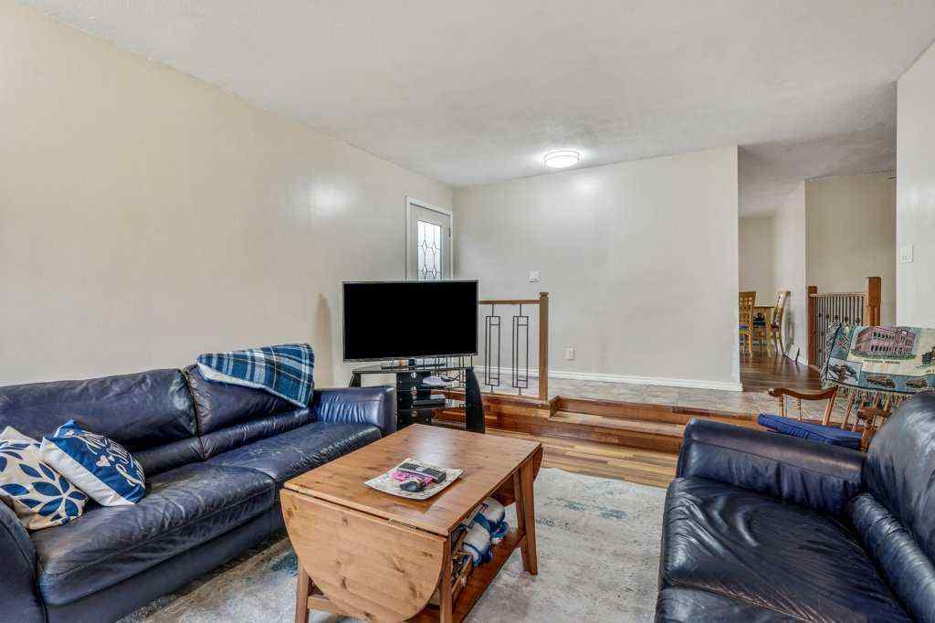 MLS® A2247506 - 139 Laval Boulevard W in Varsity Village Lethbridge, Residential