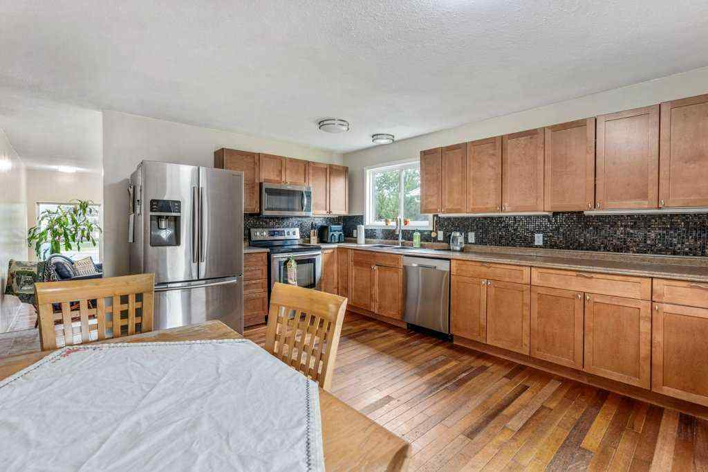 MLS® A2247506 - 139 Laval Boulevard W in Varsity Village Lethbridge, Residential