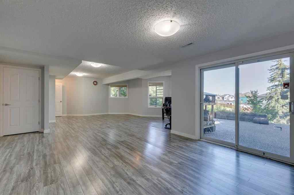 MLS® A2247510 - 1396 Shawnee Road SW in Shawnee Slopes Calgary, Residential