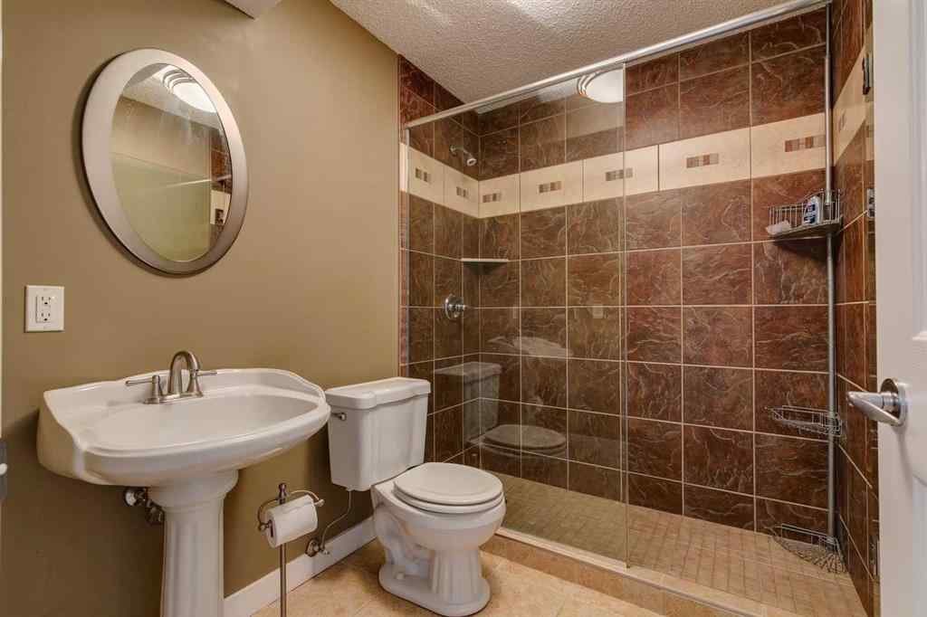 MLS® A2247510 - 1396 Shawnee Road SW in Shawnee Slopes Calgary, Residential