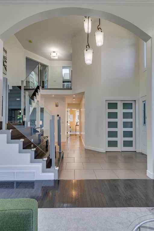 MLS® A2247510 - 1396 Shawnee Road SW in Shawnee Slopes Calgary, Residential