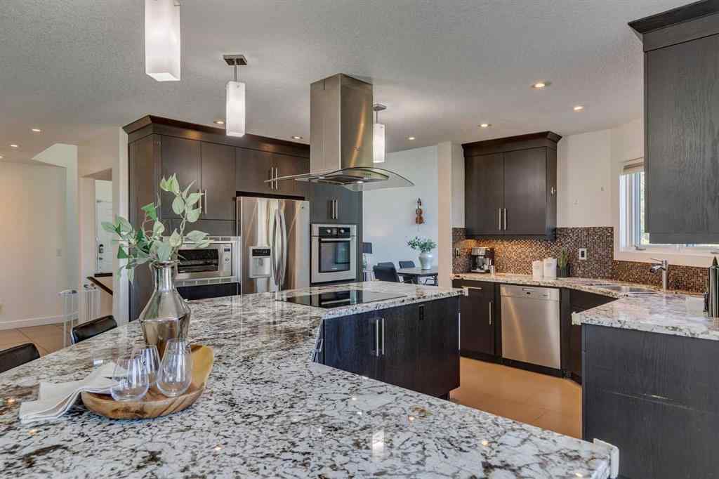 MLS® A2247510 - 1396 Shawnee Road SW in Shawnee Slopes Calgary, Residential