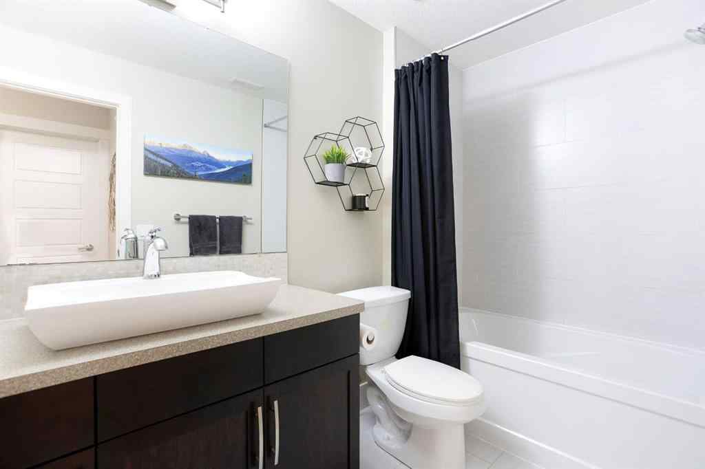 MLS® A2247516 - 548 Quarry Park Boulevard SE in Douglasdale/Glen Calgary, Residential