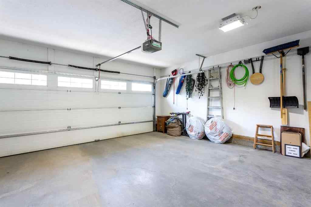 MLS® A2247516 - 548 Quarry Park Boulevard SE in Douglasdale/Glen Calgary, Residential