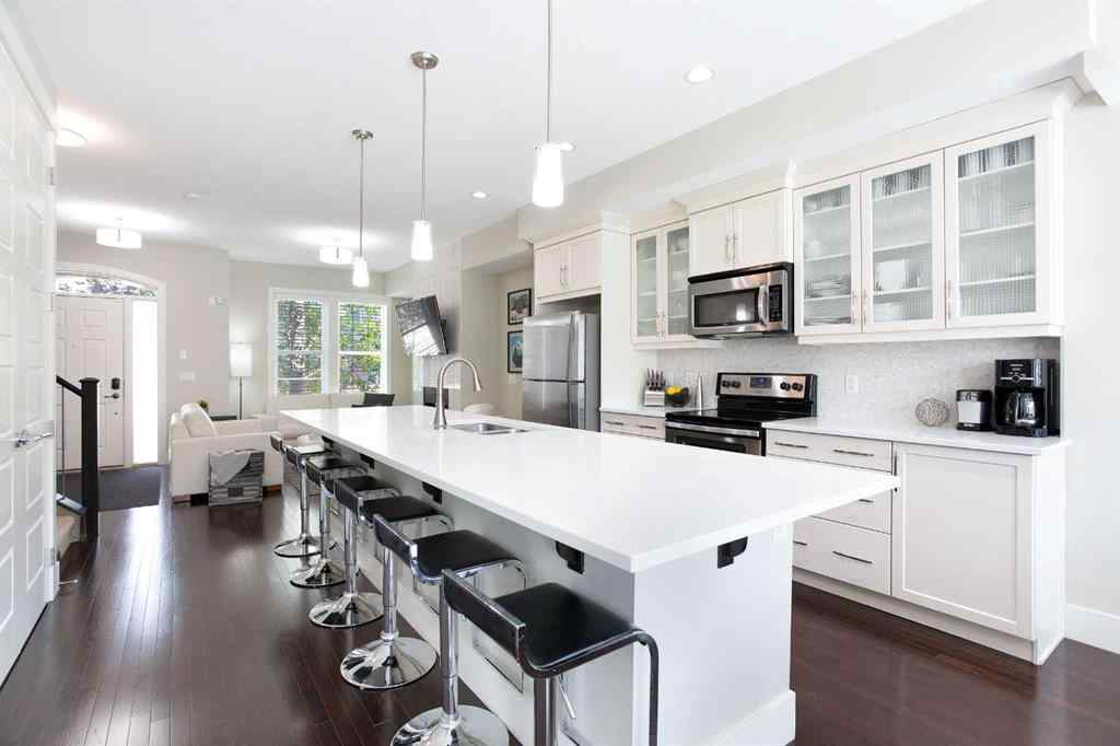 MLS® A2247516 - 548 Quarry Park Boulevard SE in Douglasdale/Glen Calgary, Residential